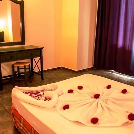 מלון דירות Sunway 4*